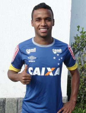 Recuperado, Élber voltou a treinar no Cruzeiro