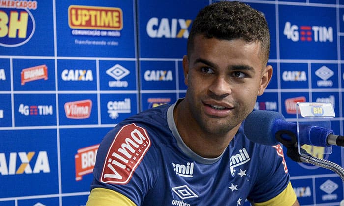 Alisson projeta sua sexta temporada pelo Cruzeiro