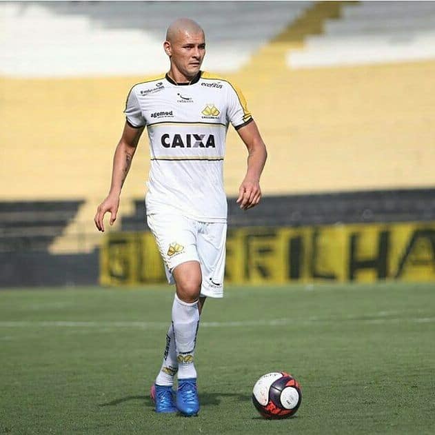 Raphael Silva é eleito para a Seleção da terceira rodada do Catarinense