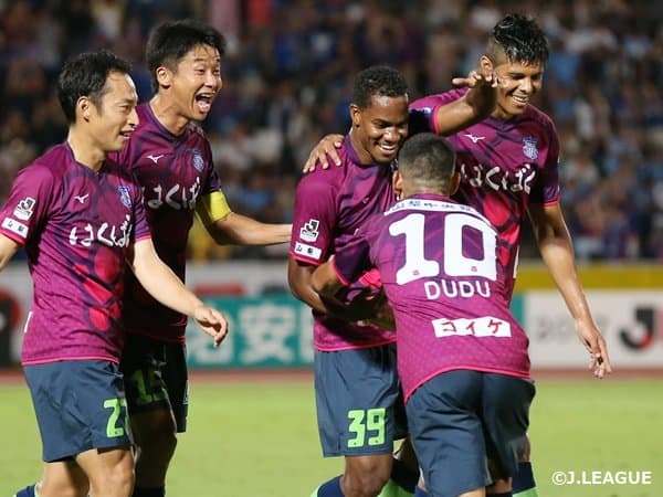 De volta ao Japão, atacante Lins faz golaço pelo Ventforet Kofu no Campeonato Japonês