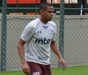 Zagueiro Bruno Alves treina como titular e revela expectativa por estreia no São Paulo