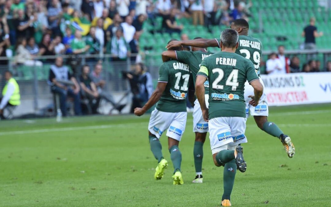 Lateral-esquerdo Gabriel Silva faz primeiro gol com a camisa do Saint-Étienne