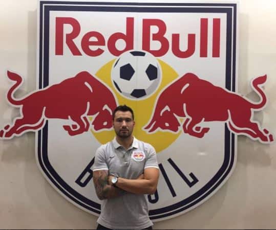 Primeiro atleta da Un1que, Tiago Campagnaro se aposenta e assume nova função no Red Bull