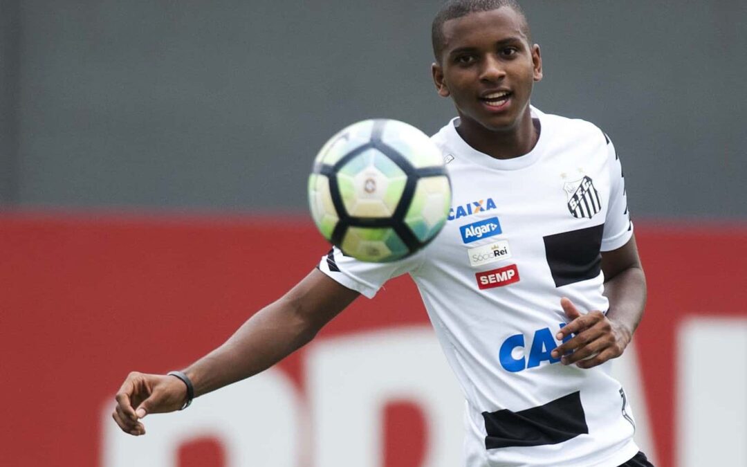 Após subir em 2017, Rodrygo pode ter 2018 de afirmação como profissional do Santos