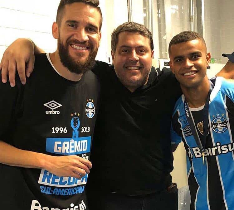 Parabéns! Marcelo Oliveira e Alisson são campeões da Recopa pelo Grêmio