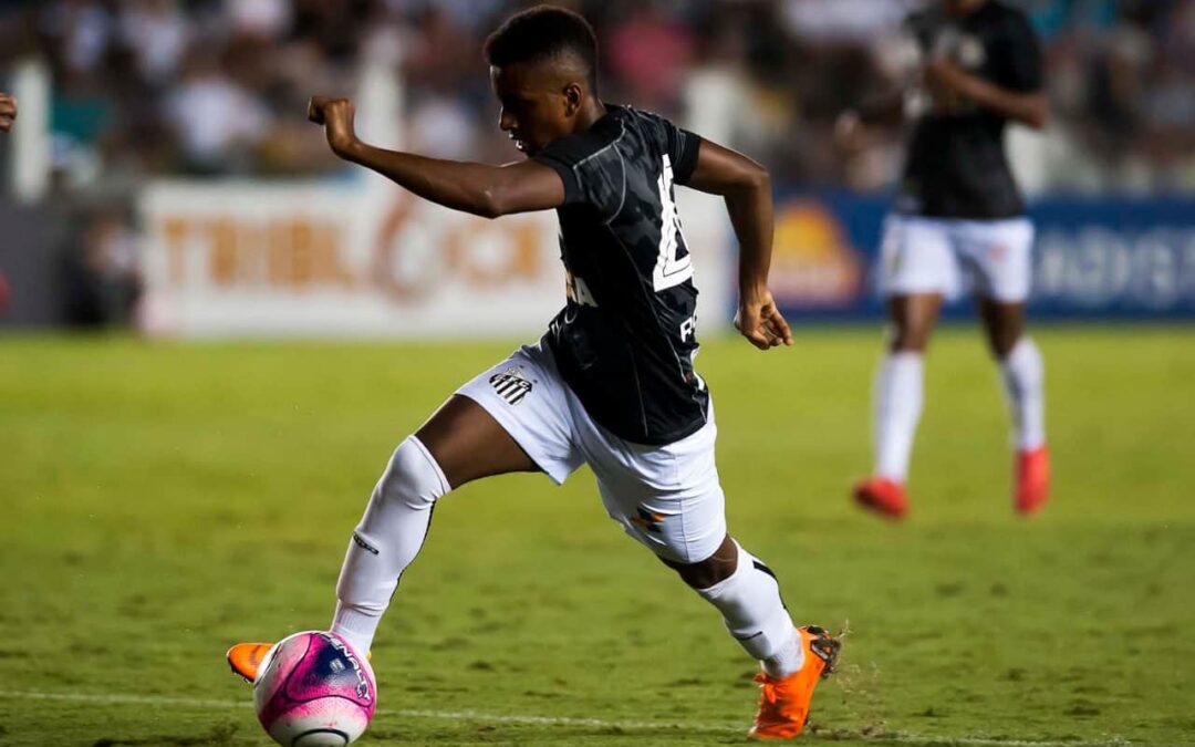 Aos 17 anos, Rodrygo faz história pelo Santos FC na Libertadores e revela novos sonhos