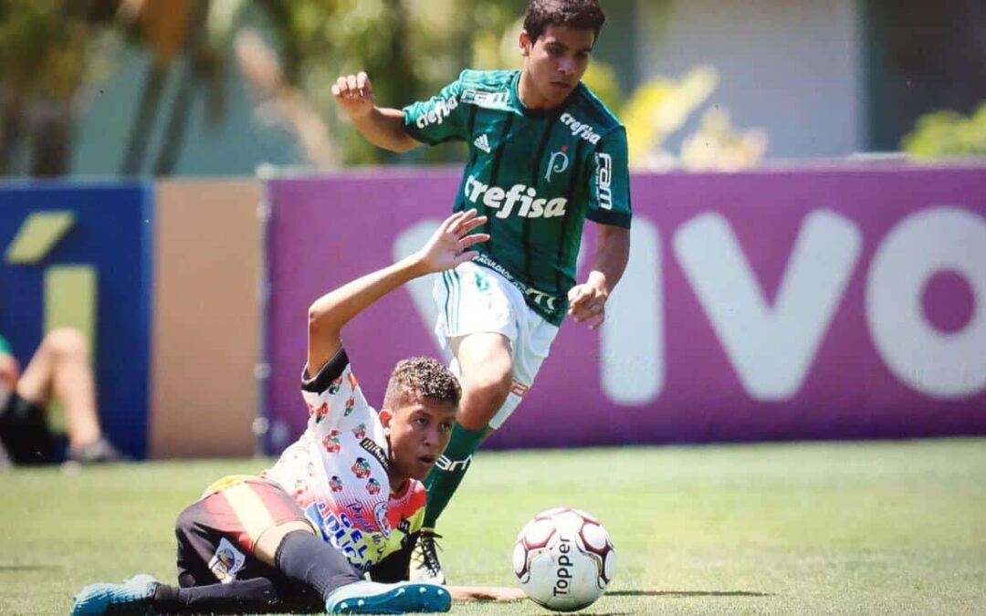 Jovem volante Athos, do Palmeiras, é o novo cliente da Un1que Football