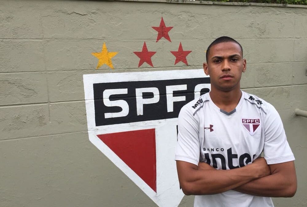 Para site do Globo Esporte, zagueiro Bruno Alves é a ‘bola de segurança’ do elenco do São Paulo