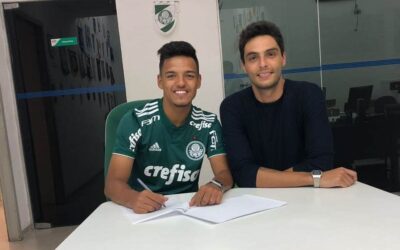 Volante Gabriel Menino renova contrato com o Palmeiras até 2023