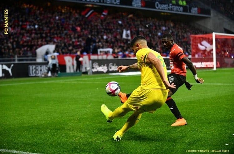 Lateral-esquerdo Lima fecha temporada com maior número de assistências pelo Nantes