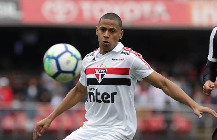 Bruno Alves joga todas as partidas com Cuca e se transforma no novo líder do elenco do São Paulo