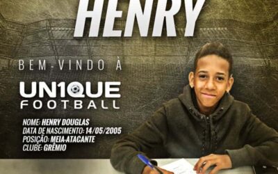 Henry Douglas, meia-atacante do Grêmio, é o novo cliente da Un1que Football