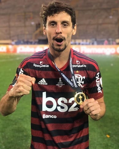 Rodrigo Caio faz história e Flamengo é campeão da Libertadores