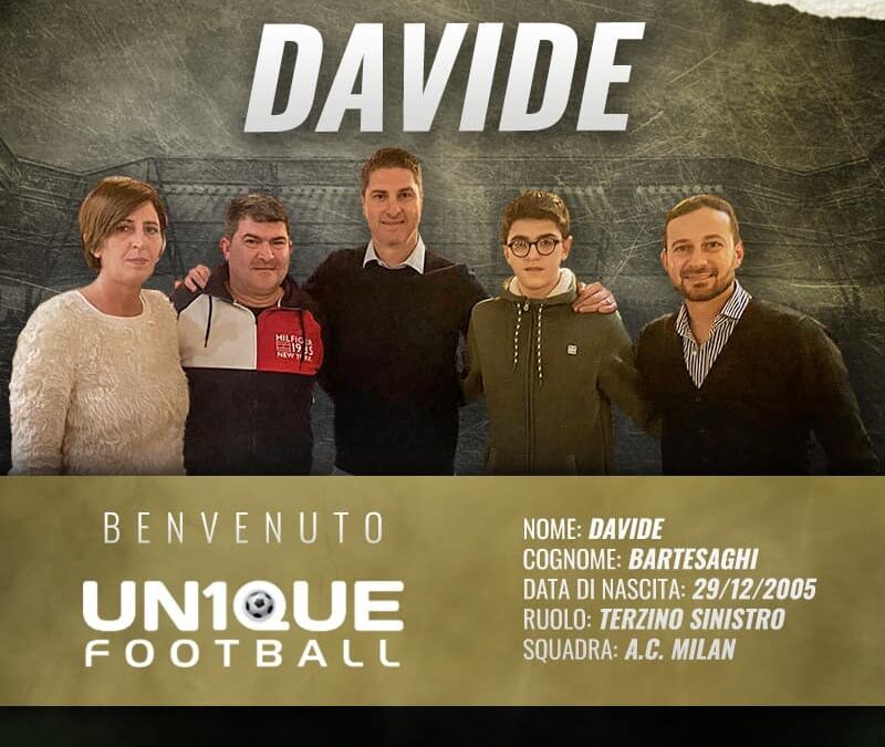 Davide, lateral-esquerdo do Milan, é o novo cliente da Un1que Football