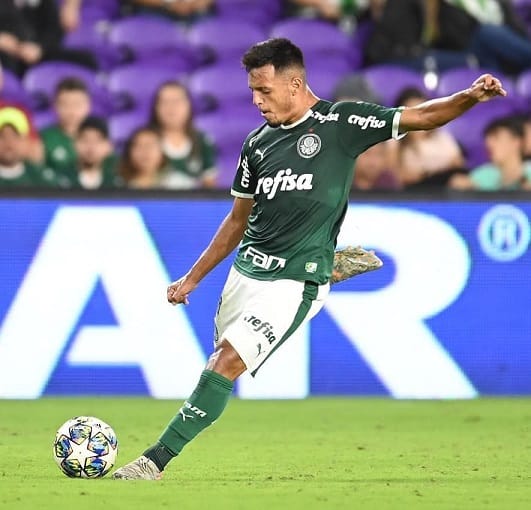 Gabriel Menino vê “desabafo” do Palmeiras após vitória no Dérbi e elogia Luxa: “Fantástico”