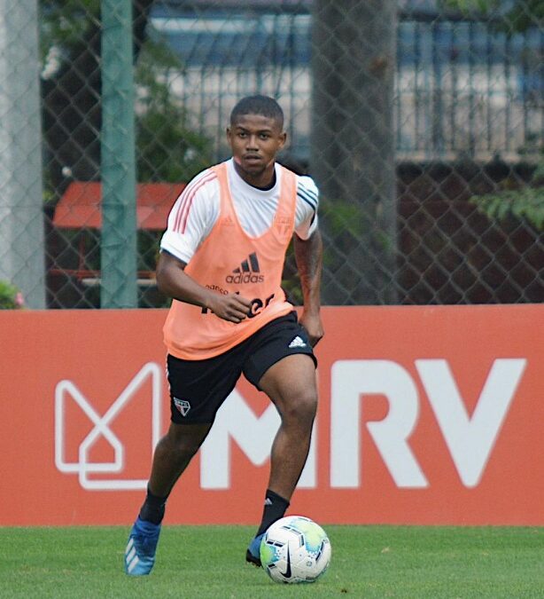 Destaque do Sub-20, Gabriel Falcão soma treinos com Fernando Diniz no profissional