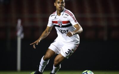Bruno Alves diz que trabalhou o dobro na reserva do São Paulo e elogia Diego Costa: “Parceria fácil”