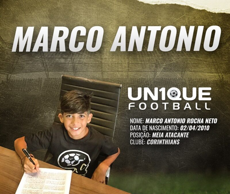 Marco Antonio, meia-atacante do Corinthians Sub-11, assina contrato com a Nike