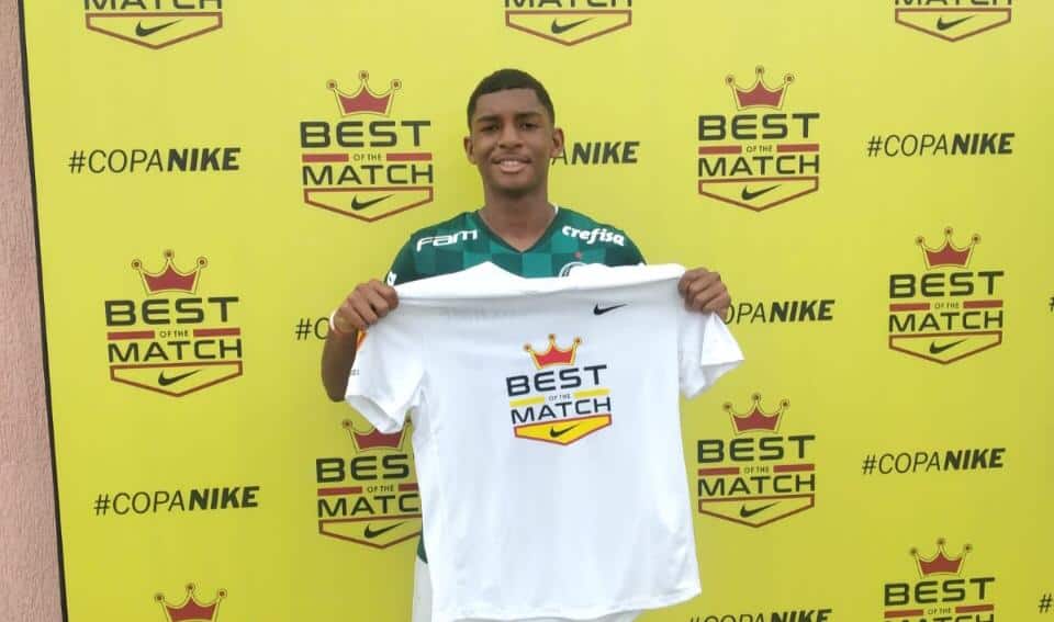 Conheça Luis Guilherme, goleador de 15 anos que se inspira em Messi e já jogou pelo sub-20 do Palmeiras