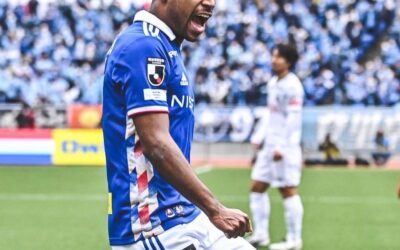 Meia-atacante Élber brilha com dois gols e uma assistência em vitória do Yokohama Marinos na J-League