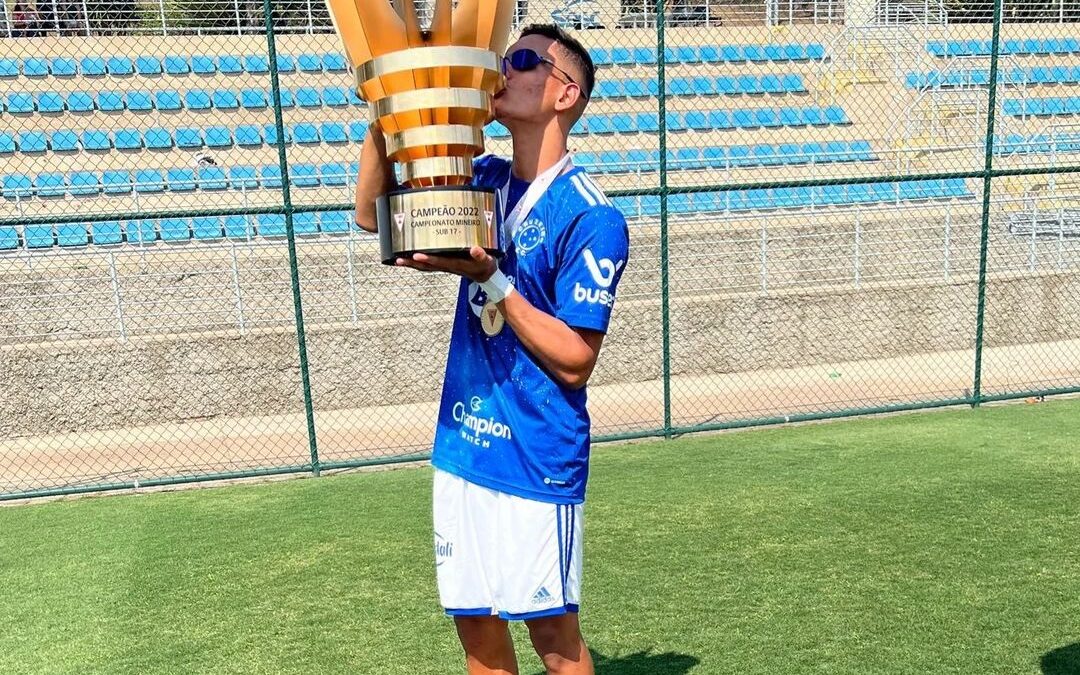 Amilton conquista o Mineiro sub-17 pelo Cruzeiro