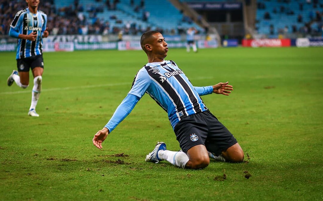 Em fase artilheira, Bruno Alves ganha missão de liderar defesa inédita do Grêmio contra o Ypiranga