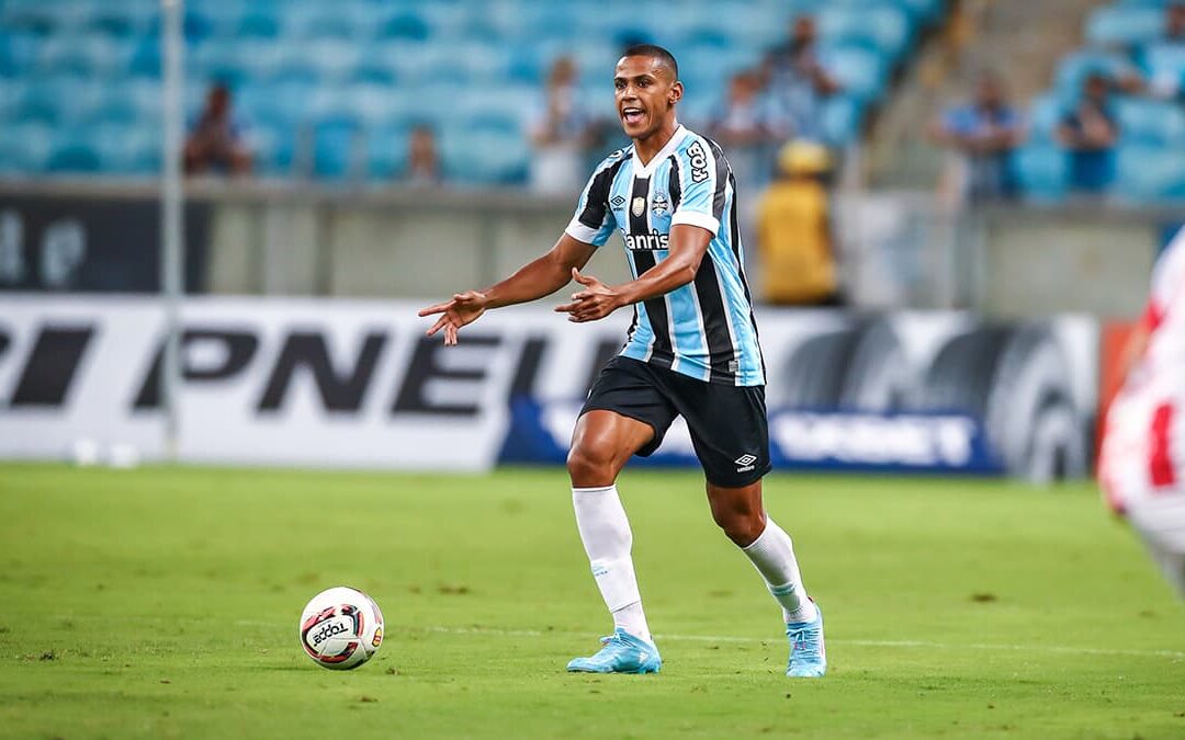 Bruno Alves cita qualidades do Cruzeiro e diz a receita para vencer
