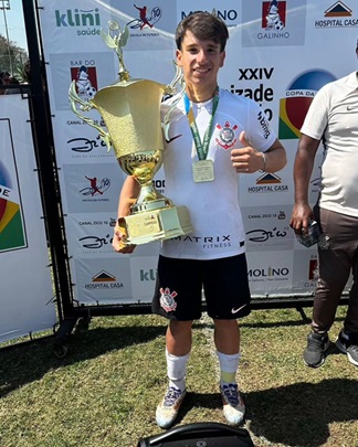 Lucca Caramico é destaque em título do Corinthians na Copa da Amizade Brasil-Japão Sub-15