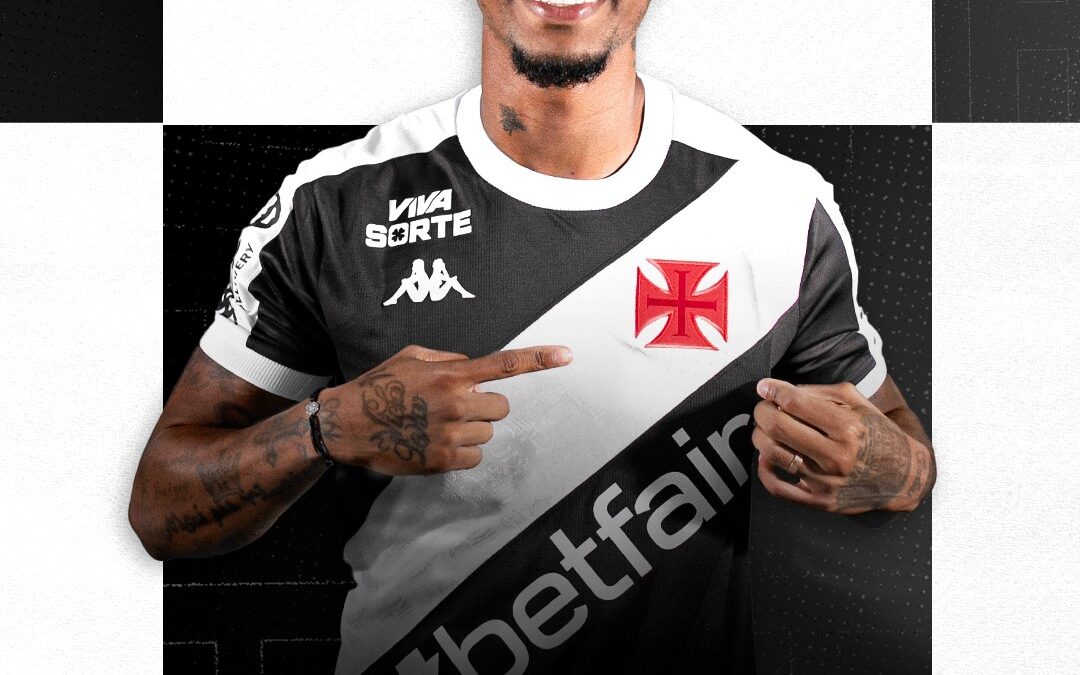 Vasco acerta a contratação do meio-campista Tchê Tchê