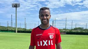 Ex-Cruzeiro troca clube em que é ídolo por maior campeão do Japão
