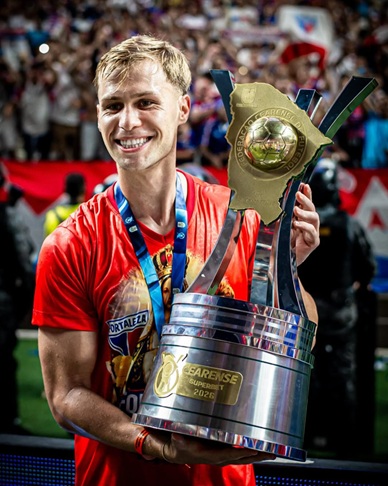 Ronald conquista o Campeonato Cearense