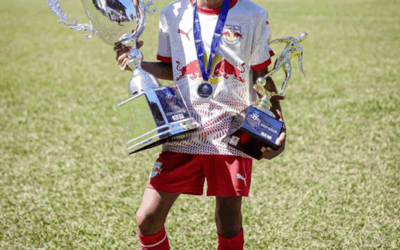 Pedro Moda é escolhido o melhor jogador da tradicional Copa Santa Cruz Sub-11