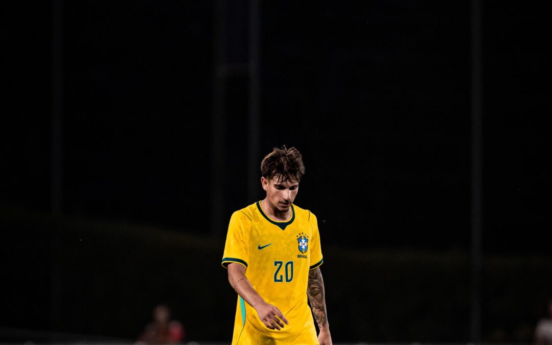 Joia do Corinthians, Lucca Caramico ganha protagonismo e brilha pelo Brasil Sub-17